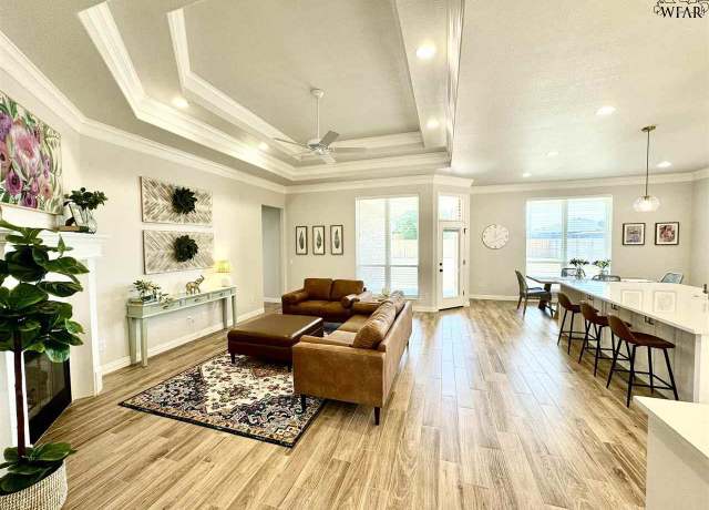 Property at 6114 Saige Dr, Wichita Falls, TX 76310, 4 beds, 0.5 baths