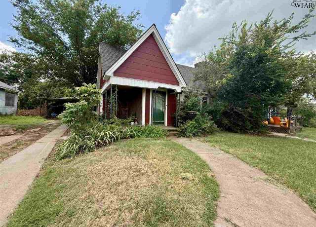 Property at 3113 9th St, Wichita Falls, TX 76301, 3 beds, 2 baths