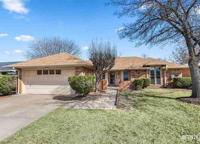 Property at 2110 Selma Dr, Wichita Falls, TX 76306, 3 beds, 2 baths