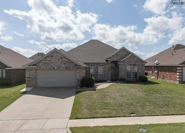 Property at 4922 Legacy Dr, Wichita Falls, TX 76310, 4 beds, 2 baths