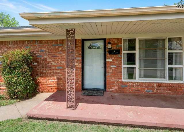 Property at 3212 10th St, Wichita Falls, TX 76309, 3 beds, 2 baths