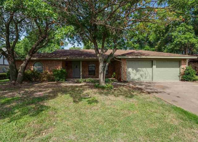 Property at 3004 Cromwell Ave, Wichita Falls, TX 76309, 3 beds, 2 baths