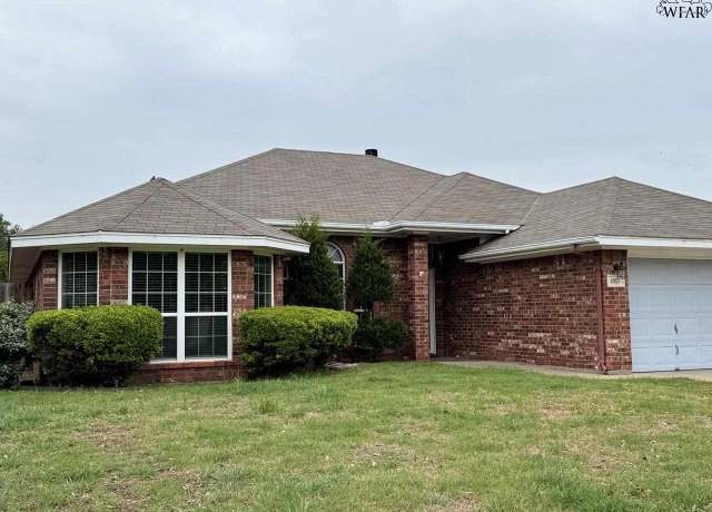 Property at 4925 Bayberry Dr, Wichita Falls, TX 76310, 3 beds, 2 baths