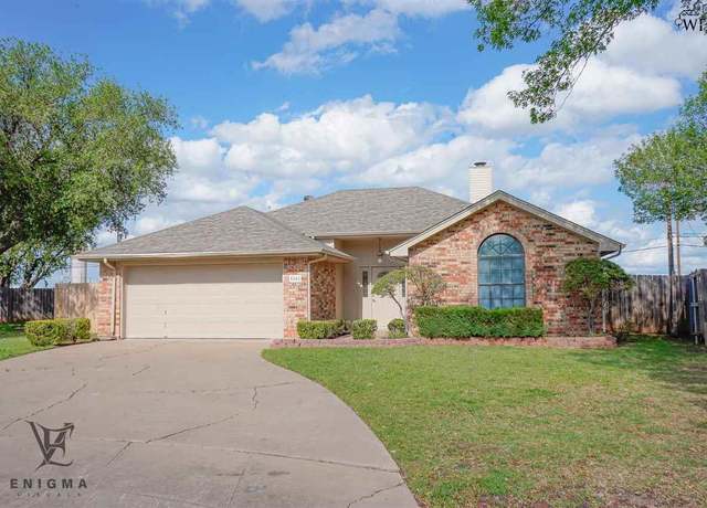 Property at 5502 Briargrove Dr, Wichita Falls, TX 76310, 3 beds, 2 baths