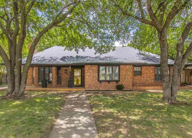 Property at 2619 San Simeon Dr, Wichita Falls, TX 76308, 3 beds, 2 baths