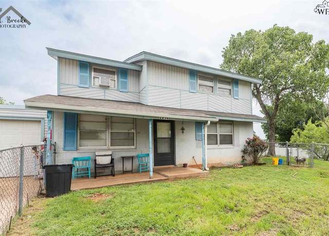 Property at 2814 Roanoke Dr, Wichita Falls, TX 76305, 3 beds, 2 baths