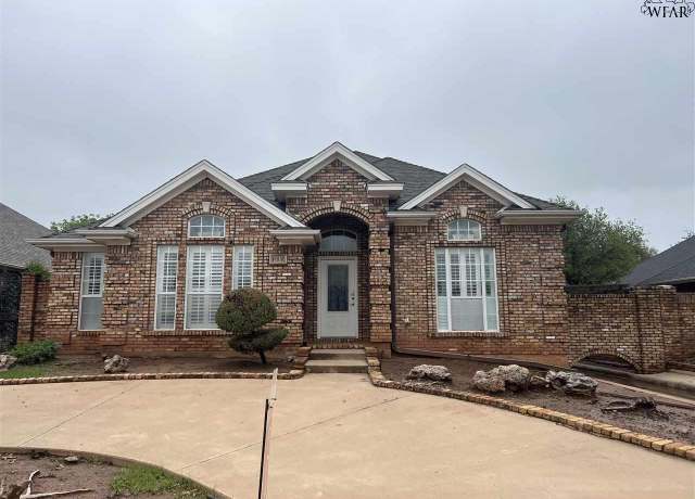 Property at 4 Warwick Ct, Wichita Falls, TX 76309, 2 beds, 2 baths