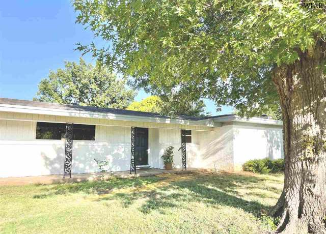 Property at 4725 Florist St, Wichita Falls, TX 76302, 3 beds, 2 baths
