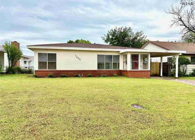Property at 1605 Hursh Ave, Wichita Falls, TX 76302, 4 beds, 2 baths