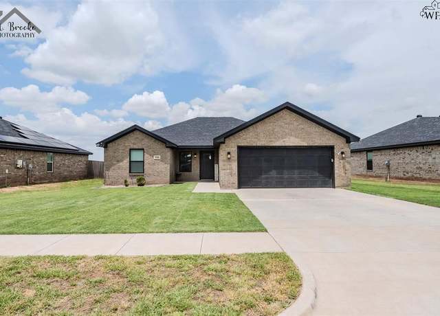 Property at 3216 Northwest Dr, Wichita Falls, TX 76306, 3 beds, 2 baths