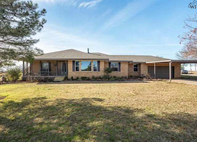 Property at 388 Minnetonga Trl, Wichita Falls, TX 76310, 3 beds, 2 baths