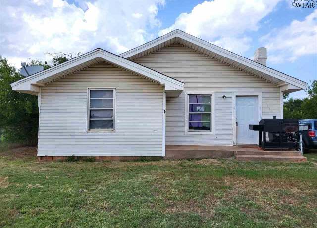 Property at 1126 Ireland St, Wichita Falls, TX 76301, 3 beds, 1 bath