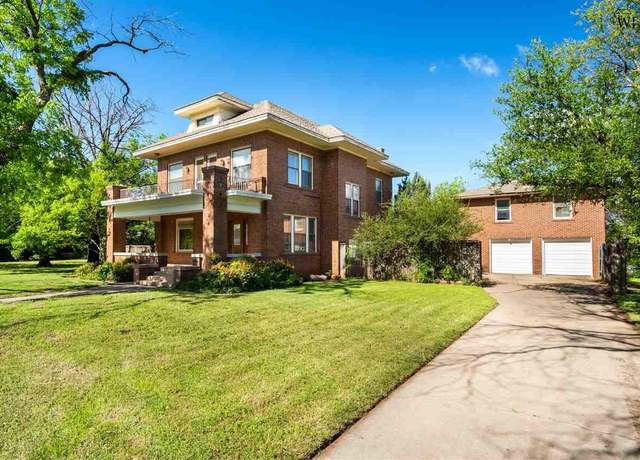 Property at 800 Fillmore St, Wichita Falls, TX 76301, 4 beds, 0.5 baths
