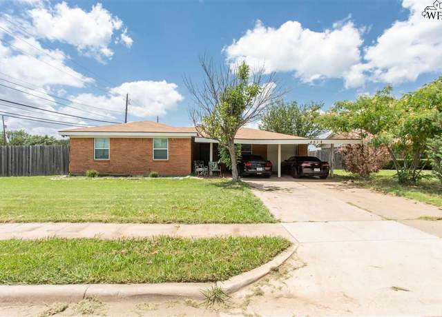 Property at 4518 Hughes Dr, Wichita Falls, TX 76308, 3 beds, 2 baths