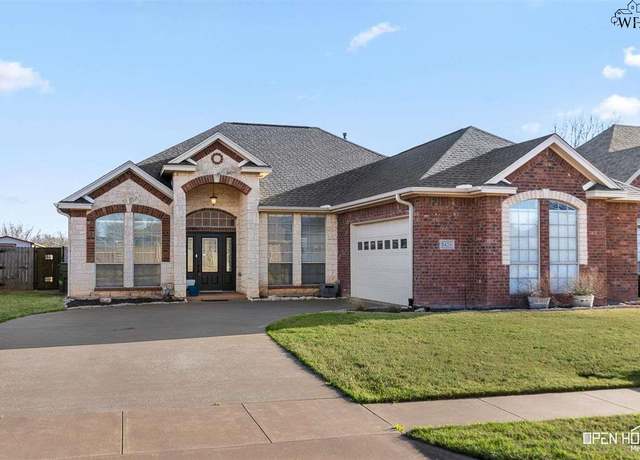 Property at 5429 Prairie Lace Ln, Wichita Falls, TX 76310, 4 beds, 2 baths