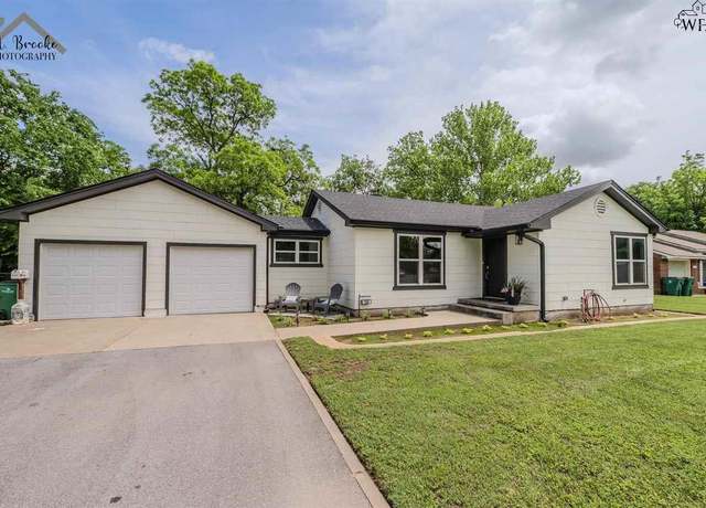 Property at 124 Rose St, Burkburnett, TX 76354, 2 beds, 1 bath
