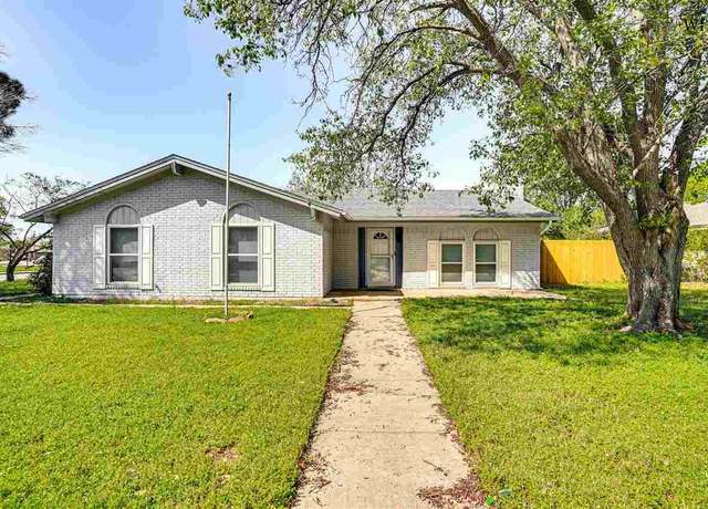 Property at 4626 Trailwood Dr, Wichita Falls, TX 76310, 3 beds, 2 baths