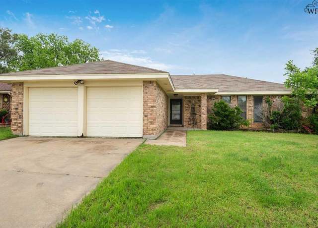 Property at 4725 Priscilla Ln, Wichita Falls, TX 76306, 3 beds, 2 baths