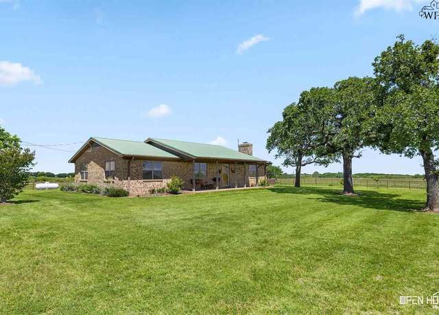 Property at 2300 Chapman Rd, Henrietta, TX 76365, 3 beds, 2 baths