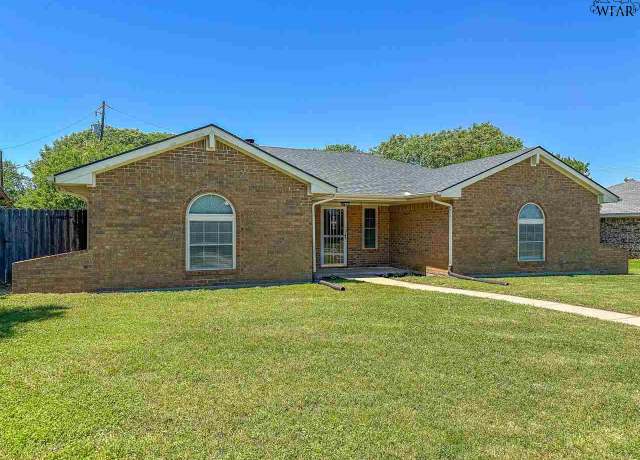 Property at 12 Mcnabb Cir, Wichita Falls, TX 76306, 3 beds, 2 baths