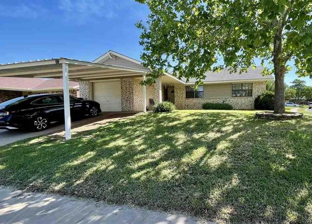 Property at 1805 Adrian Ave, Wichita Falls, TX 76306, 3 beds, 2 baths