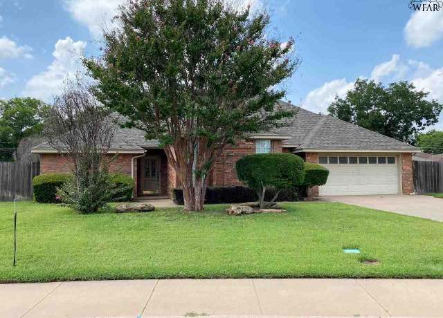 Property at 6 Chimney Rock Ct, Wichita Falls, TX 76310, 4 beds, 2 baths