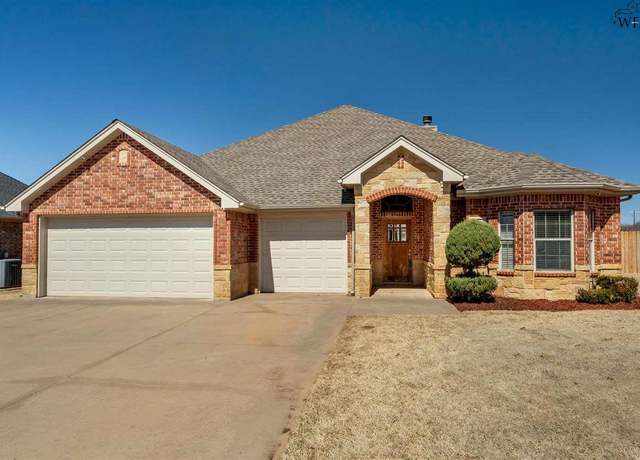 Property at 8 Peyton Ct, Wichita Falls, TX 76310, 4 beds, 2 baths