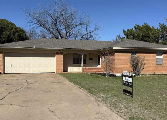 Property at 1536 Melody Ln, Wichita Falls, TX 76302, 3 beds, 2 baths