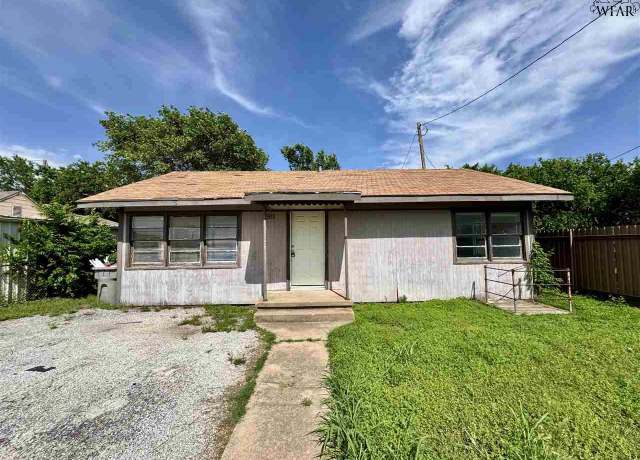 Property at 2911 Armory Rd, Wichita Falls, TX 76302, 2 beds, 1 bath