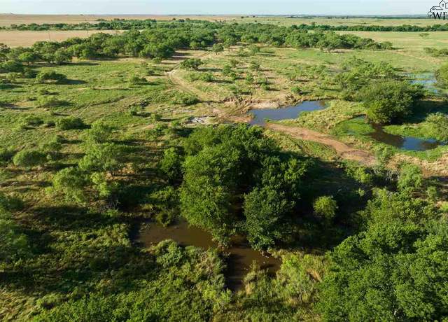 Property at 150 AC Mathews Rd, Henrietta, TX 76365