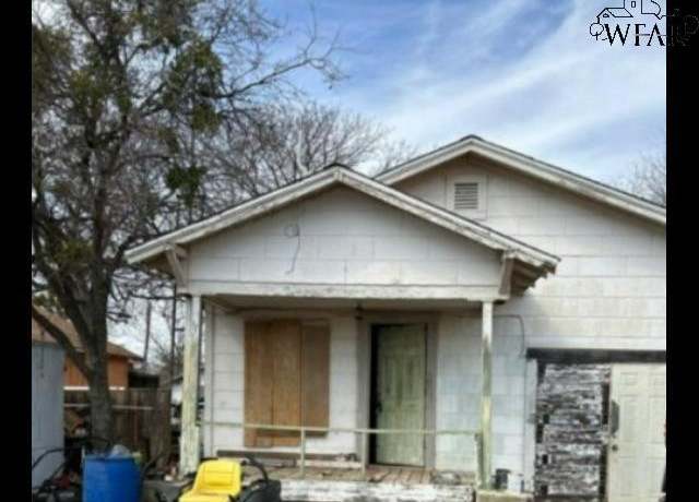 Property at 511 N Main St, Electra, TX 76360, 2 beds, 1 bath