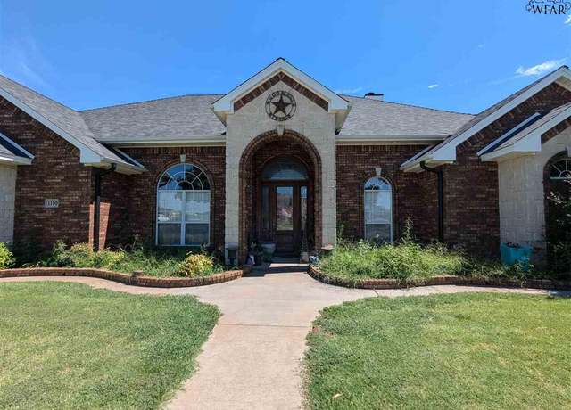 Property at 1100 Blue Jay St, Burkburnett, TX 76354, 4 beds, 3 baths