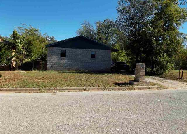 Property at 1409 Tulip St, Wichita Falls, TX 76301, 3 beds, 1 bath
