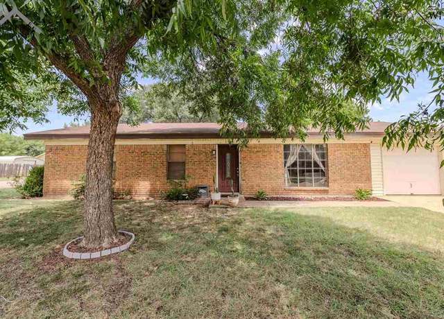 Property at 1500 Longview St, Wichita Falls, TX 76306, 3 beds, 2 baths