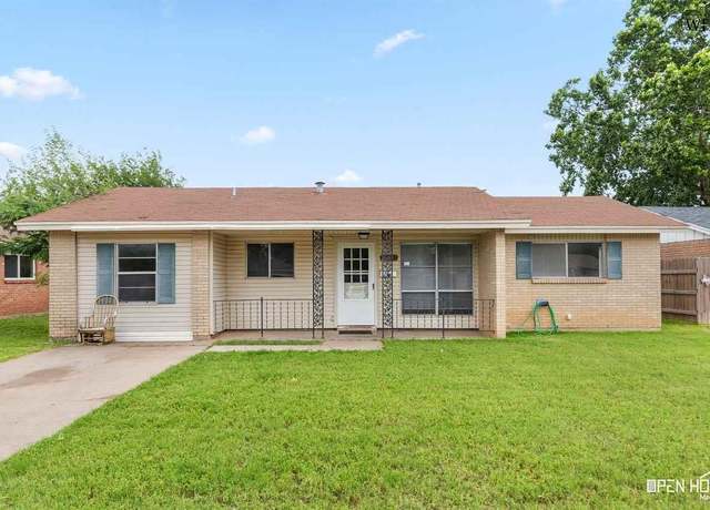 Property at 5107 Parklane Dr, Wichita Falls, TX 76310, 4 beds, 0.5 baths
