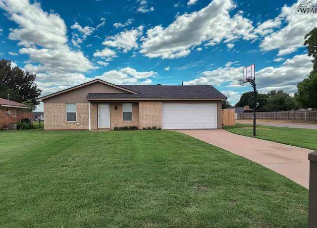 Property at 1320 Sycamore Dr, Burkburnett, TX 76354, 3 beds, 0.5 baths