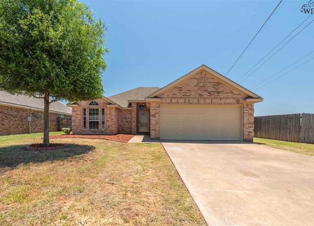 Property at 6027 Laci Ln, Wichita Falls, TX 76310, 3 beds, 2 baths
