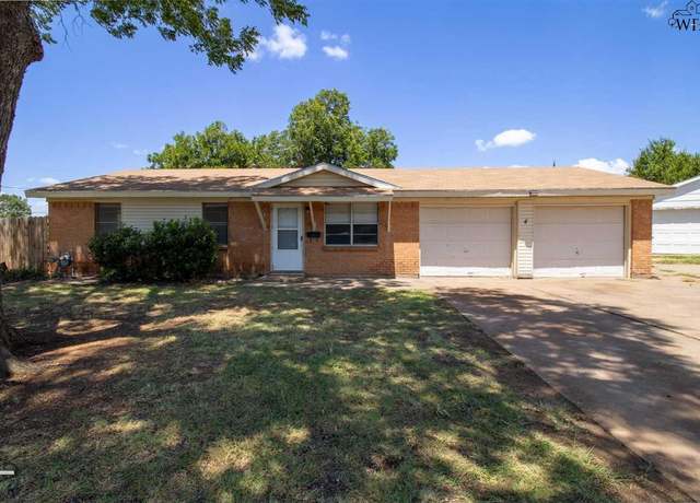Property at 4 Valencia Ct, Wichita Falls, TX 76306, 3 beds, 1 bath