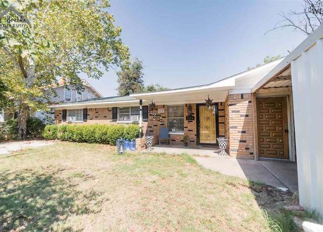 Property at 306 W Reiman St, Seymour, TX 76380, 3 beds, 2 baths