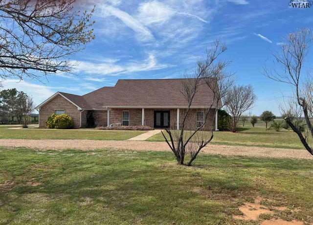 Property at 8223 Tica Rd, Wichita Falls, TX 76305, 4 beds, 3 baths