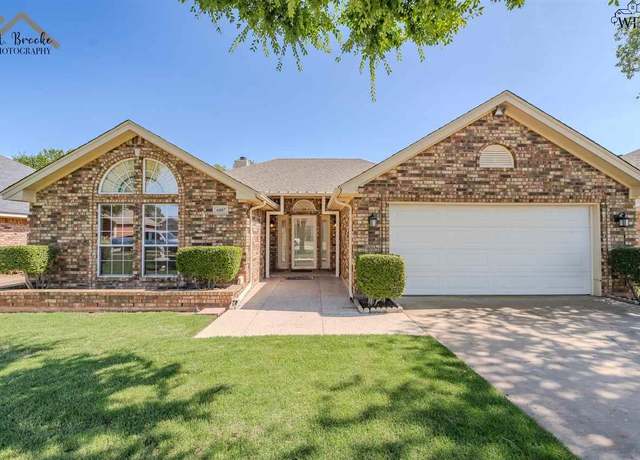 Property at 6007 Natchez Trce, Wichita Falls, TX 76310, 3 beds, 2 baths