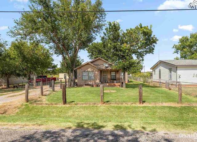 Property at 1670 Cameron Ln, Wichita Falls, TX 76304, 3 beds, 1 bath