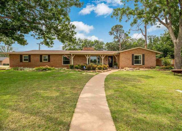 Property at 1561 Mesquite St, Wichita Falls, TX 76302, 3 beds, 2 baths