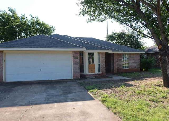 Property at 2127 Richmond Dr, Wichita Falls, TX 76309, 3 beds, 2 baths