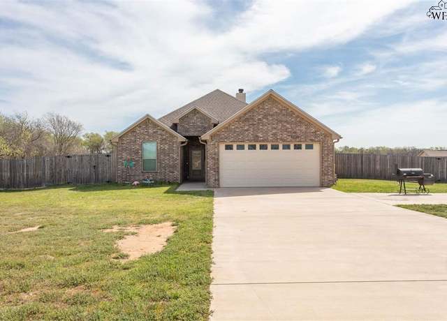 Property at 2803 Rifle Range Rd, Iowa Park, TX 76367, 4 beds, 2 baths