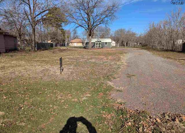 Property at 617 E Third St, Burkburnett, TX 76354