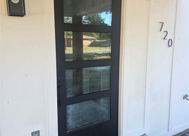 Property at 720 W 3rd St, Burkburnett, TX 76354, 3 beds, 2 baths