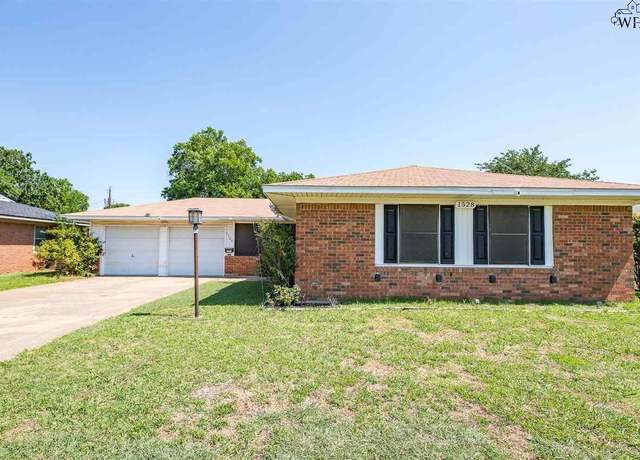 Property at 1528 Glendale Dr, Wichita Falls, TX 76302, 3 beds, 2 baths