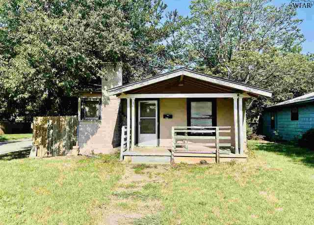 Property at 1601 Britain St, Wichita Falls, TX 76309, 2 beds, 1 bath
