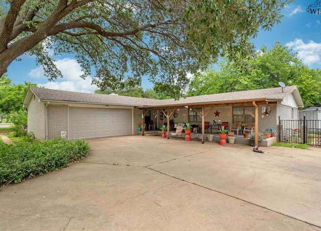 Property at 4415 Taft Blvd, Wichita Falls, TX 76308, 3 beds, 2 baths